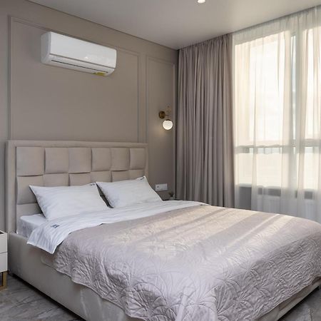 Flatrent Olympic Park, Метро Бориспільська Поруч! 基輔 外观 照片
