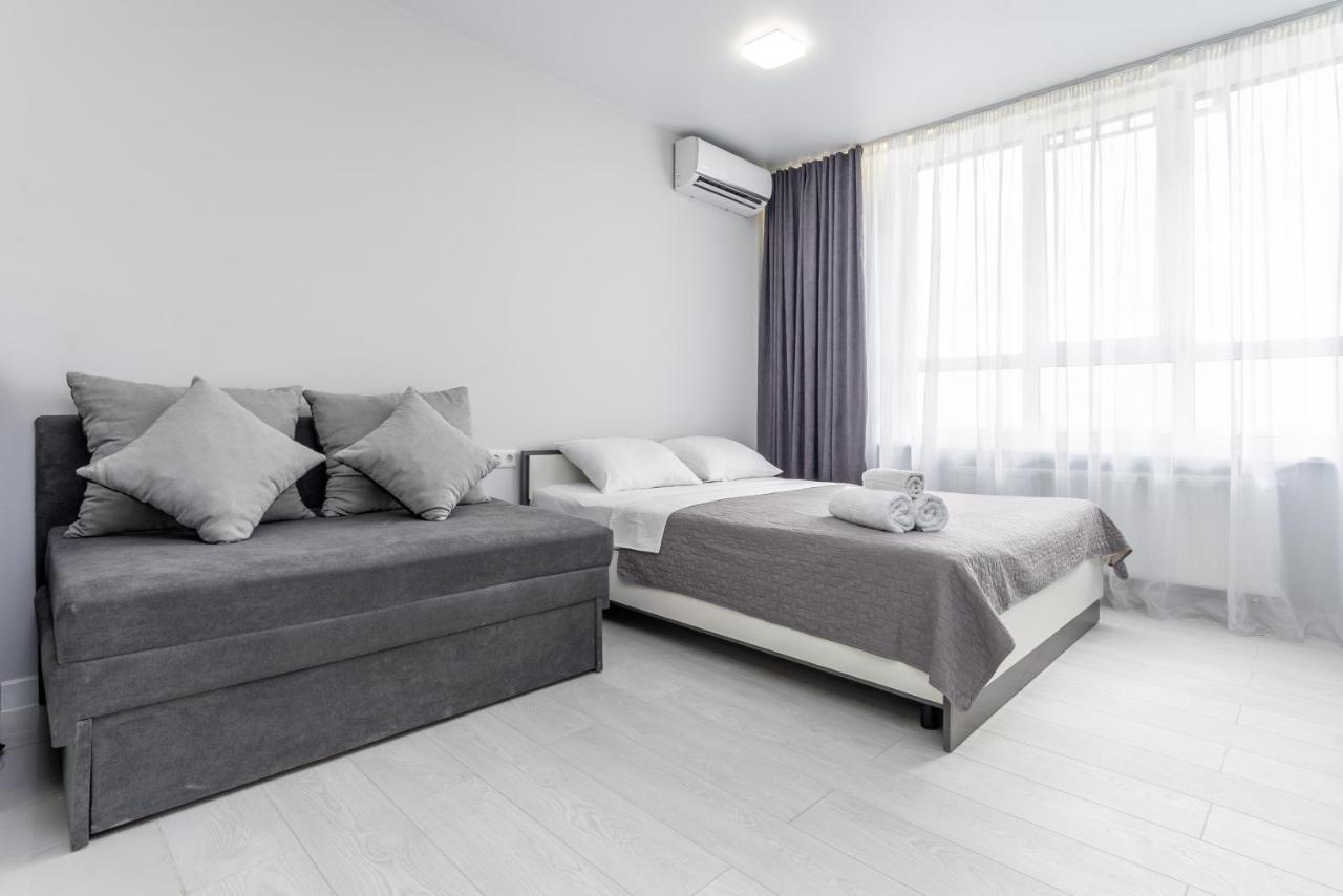 Flatrent Olympic Park, Метро Бориспільська Поруч! 基輔 外观 照片