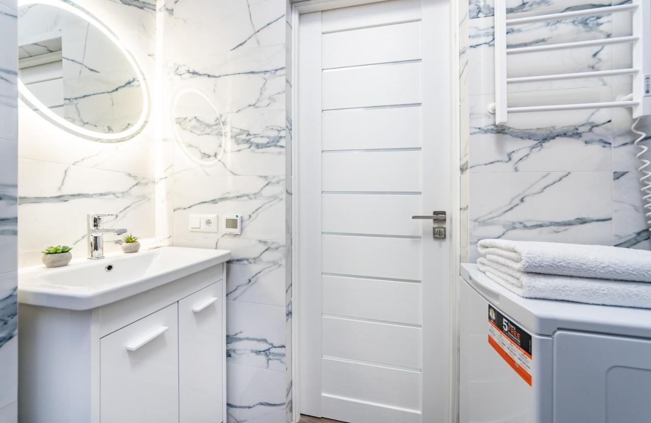 Flatrent Olympic Park, Метро Бориспільська Поруч! 基輔 外观 照片