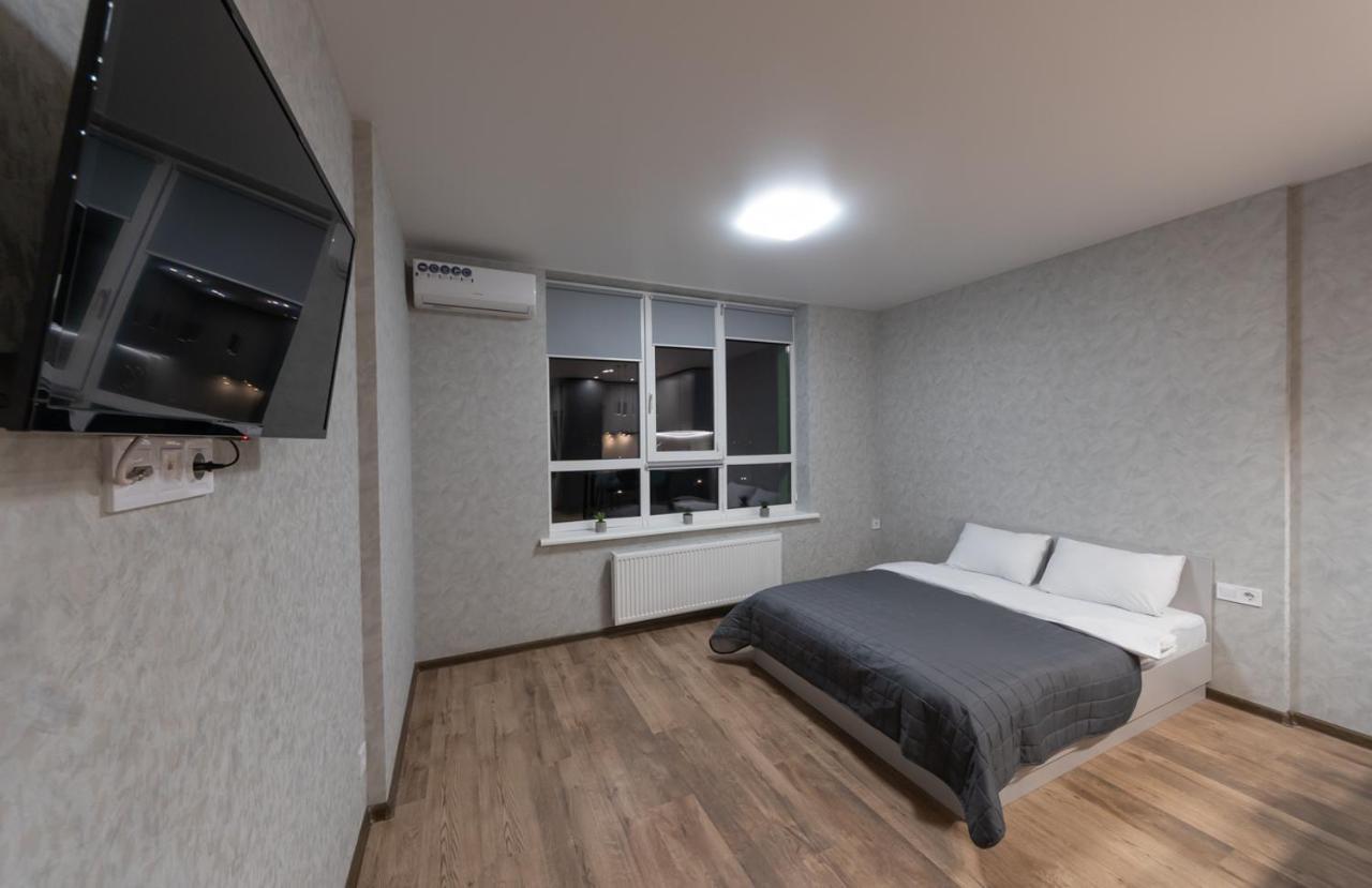 Flatrent Olympic Park, Метро Бориспільська Поруч! 基輔 外观 照片